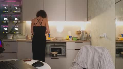 Snapshot of mary_du chatting on 09-19-25, 05:46 Mary du online show from 09-19-25, 05:46