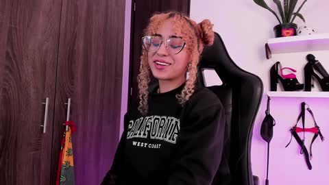 Snapshot of mary_jane_lovers chatting on 01-25-25, 07:28 Mary Jane online show from 01-25-25, 07:28