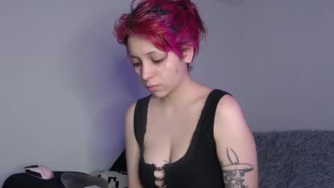                      100   online show from 10-14-25, 09:10