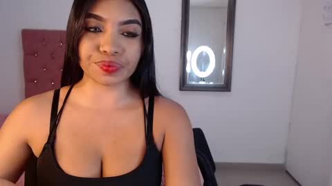 Snapshot of mary_live18 chatting on 03-11-25, 12:17 Hi guys im Mary online show from 03-11-25, 12:17