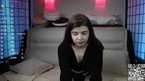 Snapshot of mary_shake chatting on 12-22-25, 08:39 Mary online show from 12-22-25, 08:39