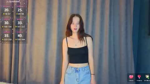 Snapshot of mary_smit chatting on 10-05-25, 06:17 mary online show from 10-05-25, 06:17
