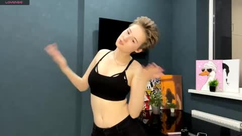 Snapshot of mary_smit chatting on 06-01-26, 05:31 mary online show from 06-01-26, 05:31