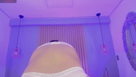 Snapshot of mary_suarez chatting on 01-04-25, 03:29 Maria online show from 01-04-25, 03:29