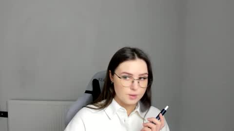 Alice online show from 04-30-26, 06:42