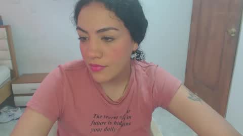 Snapshot of maryam_arabicmilk chatting on 10-05-25, 09:02 maryam_arabicmilk online show from 10-05-25, 09:02