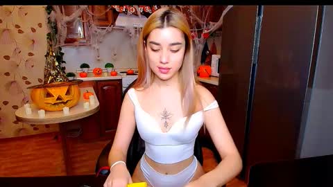 Snapshot of maryam_xs chatting on 11-02-25, 12:46 maryam online show from 11-02-25, 12:46