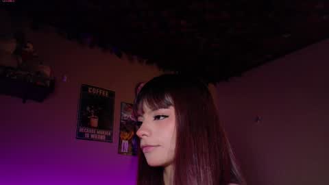 Snapshot of maryberry__ chatting on 03-13-26, 05:47 online show from 03-13-26, 05:47