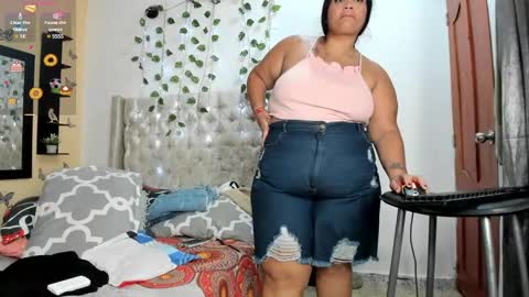 Marycurvy online show from 12-18-24, 11:30