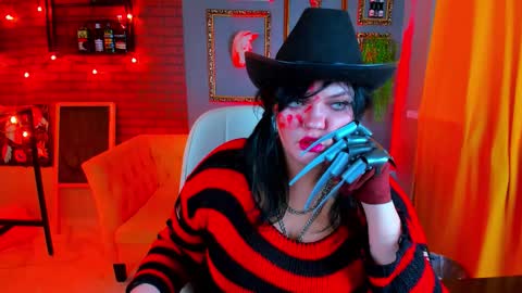 Mary online show from 10-31-25, 04:02