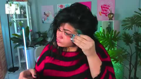 Mary online show from 11-05-25, 02:33