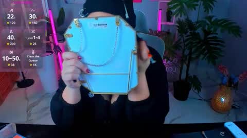 Mary online show from 11-12-25, 02:56