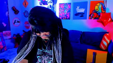 Snapshot of maryharrys chatting on 04-30-26, 02:40 Mary online show from 04-30-26, 02:40