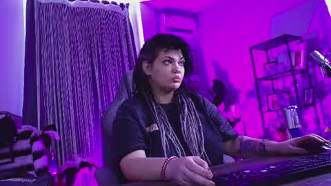 Mary online show from 06-25-26, 11:26