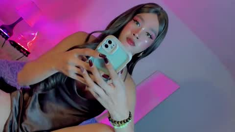 Snapshot of maryhugecock69 chatting on 11-24-25, 07:57 maryhugecock69 online show from 11-24-25, 07:57