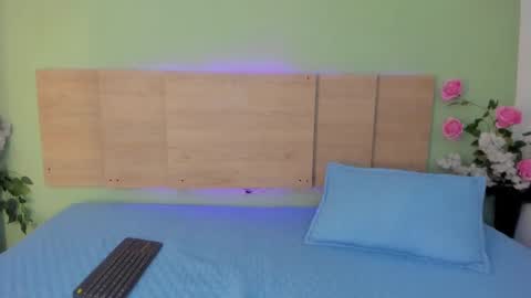 maryjane_bell online show from 12-24-24, 02:10