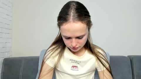 Mari online show from 12-23-25, 07:17