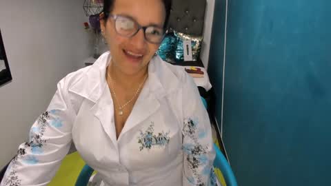 Marylin online show from 12-27-24, 10:26