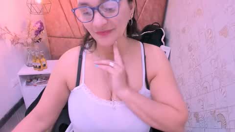Marylin online show from 09-10-25, 07:47