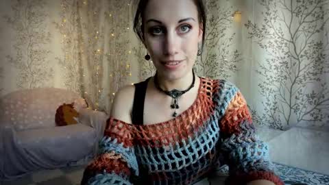 Snapshot of marylou_ chatting on 09-15-25, 08:25 Mary Lou online show from 09-15-25, 08:25