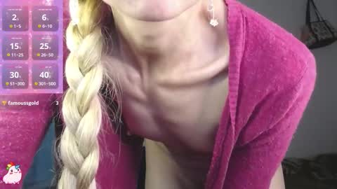 Snapshot of marylyrose chatting on 03-12-26, 02:07 maryly rose online show from 03-12-26, 02:07