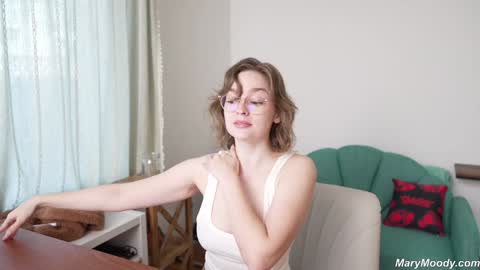 Snapshot of marymoody chatting on 02-08-25, 10:29 Mary Moody online show from 02-08-25, 10:29