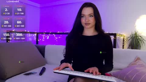 Marina online show from 12-30-24, 03:57