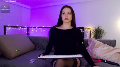 Marina online show from 01-04-25, 04:54