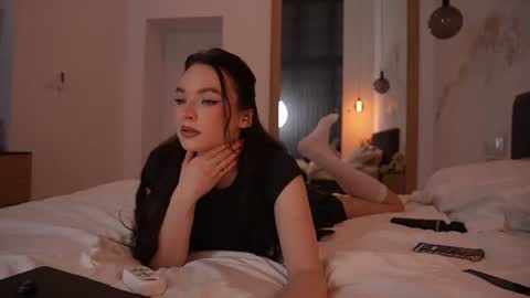 Marina online show from 06-19-26, 10:08