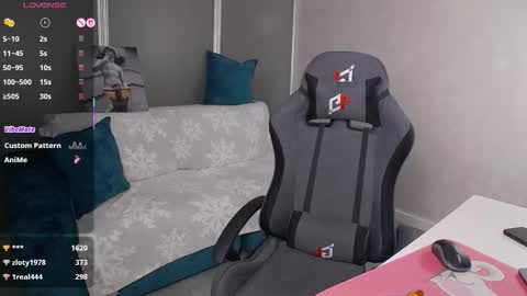 Mary online show from 10-14-25, 07:47