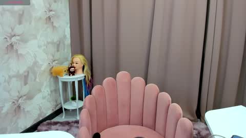 Luucy UTC1 Mon Tue Wed Thu Fri 0500-1130 online show from 10-10-25, 04:00