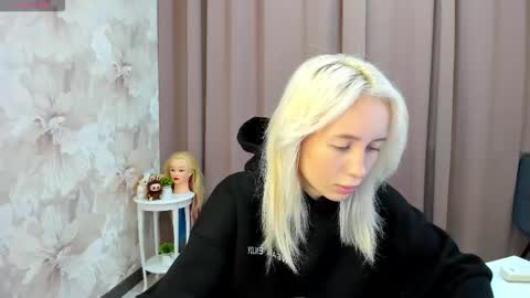 Luucy UTC1 Mon Tue Wed Thu Fri 0500-1130 online show from 10-27-25, 02:37