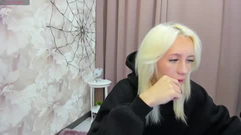 Luucy UTC1 Mon Tue Wed Thu Fri 0500-1130 online show from 11-03-25, 02:35