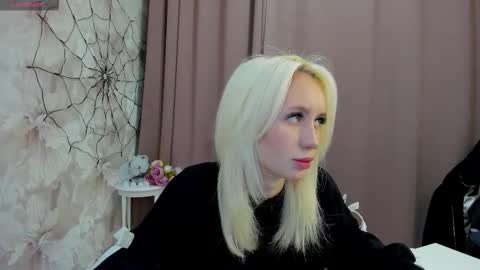 Luucy UTC1 Mon Tue Wed Thu Fri 0500-1130 online show from 11-05-25, 02:44