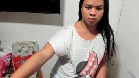 Snapshot of masabo18 chatting on 06-19-26, 01:15 masabo18 online show from 06-19-26, 01:15