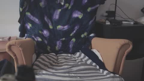 masachusset online show from 11-17-25, 06:19