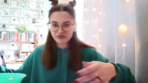 Snapshot of masakogowdy chatting on 03-25-26, 06:08 Kelly online show from 03-25-26, 06:08