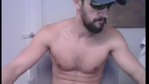 Snapshot of mascuhunk chatting on 02-22-25, 04:51 mascuhunk online show from 02-22-25, 04:51