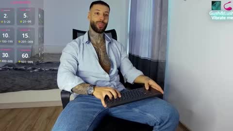 Snapshot of masculineguy69 chatting on 10-25-25, 05:48 masculineguy69 online show from 10-25-25, 05:48