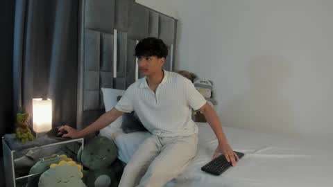 mash_angelo online show from 10-09-25, 02:31