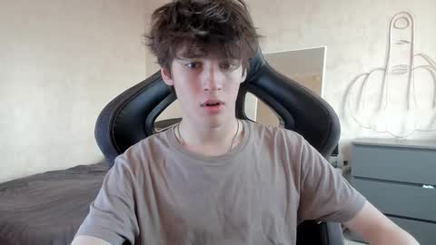 Snapshot of mason_jr chatting on 09-10-25, 02:28 mason_jr online show from 09-10-25, 02:28