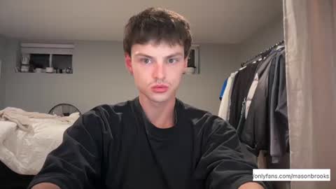 Snapshot of masonbrooksx chatting on 07-11-26, 02:36 Mason Brooks online show from 07-11-26, 02:36