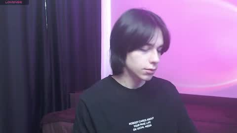 Snapshot of masonsilver_ chatting on 05-19-26, 09:48 masonsilver_ online show from 05-19-26, 09:48