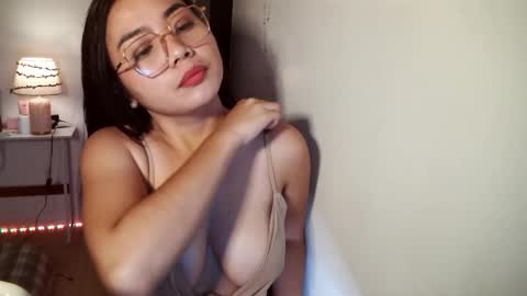 masquerade girl4 online show from 10-16-25, 10:49