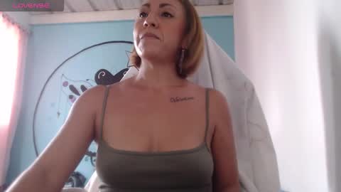 massiel ferreti online show from 12-19-25, 09:11