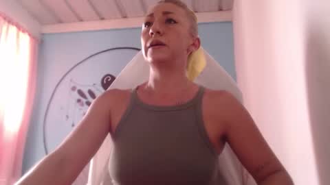 massiel ferreti online show from 03-06-26, 09:00