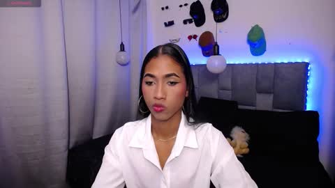 massielhot online show from 11-28-25, 10:34