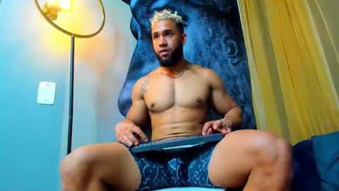 Snapshot of massimo_cruz chatting on 10-13-25, 11:38 massimo_cruz online show from 10-13-25, 11:38