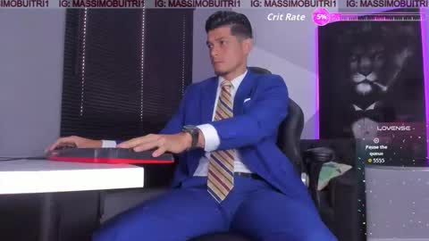 Snapshot of massimo_g chatting on 10-10-25, 01:43 I am Massimo online show from 10-10-25, 01:43