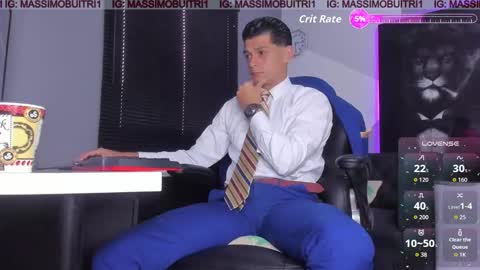 Snapshot of massimo_g chatting on 10-28-25, 06:32 I am Massimo online show from 10-28-25, 06:32